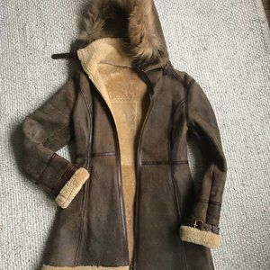 Shearling coat, size XS, light brown suede and cream interior, with fur ruff